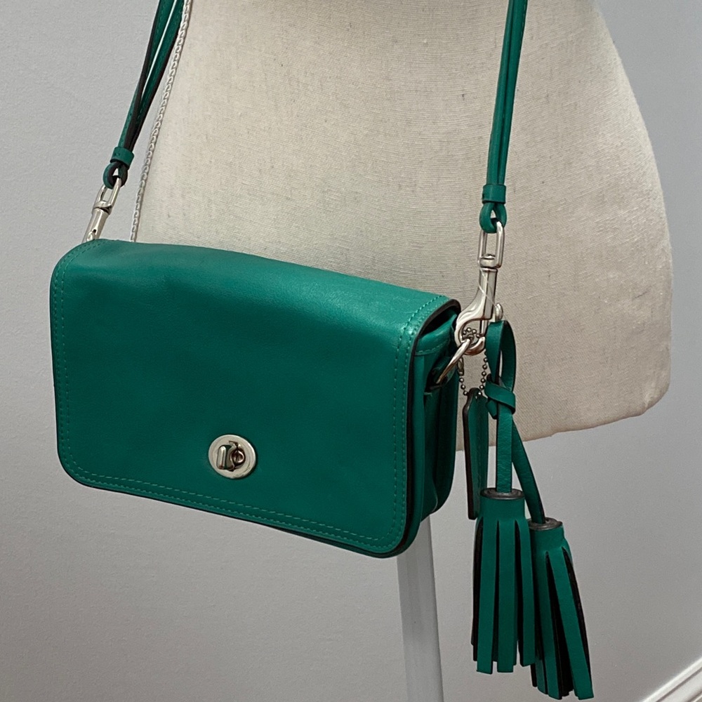 NWOT Authentic Coach Legacy Penny Tassel Turn-lock